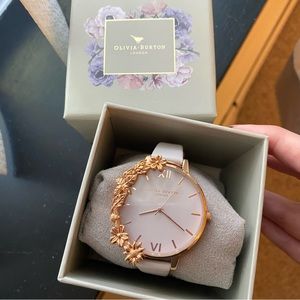 Olivia Burton Gold Flower Floral Watch Women’s like new